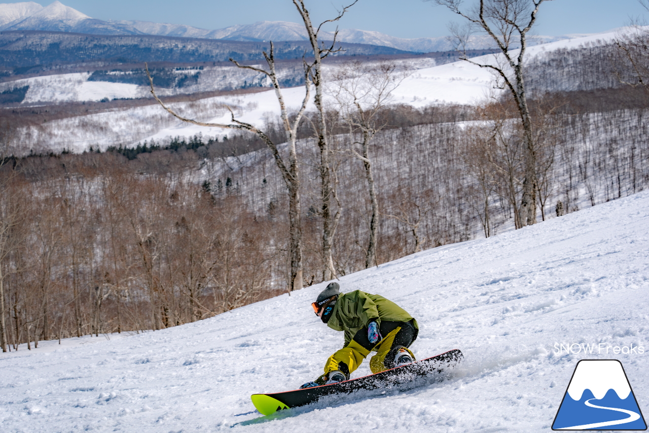 Hanako Takamatsu × SNOW Freaks SNOWBOARD PHOTOGRAPHY SESSION in Rusutsu Resort